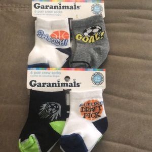 6 pair crew socks